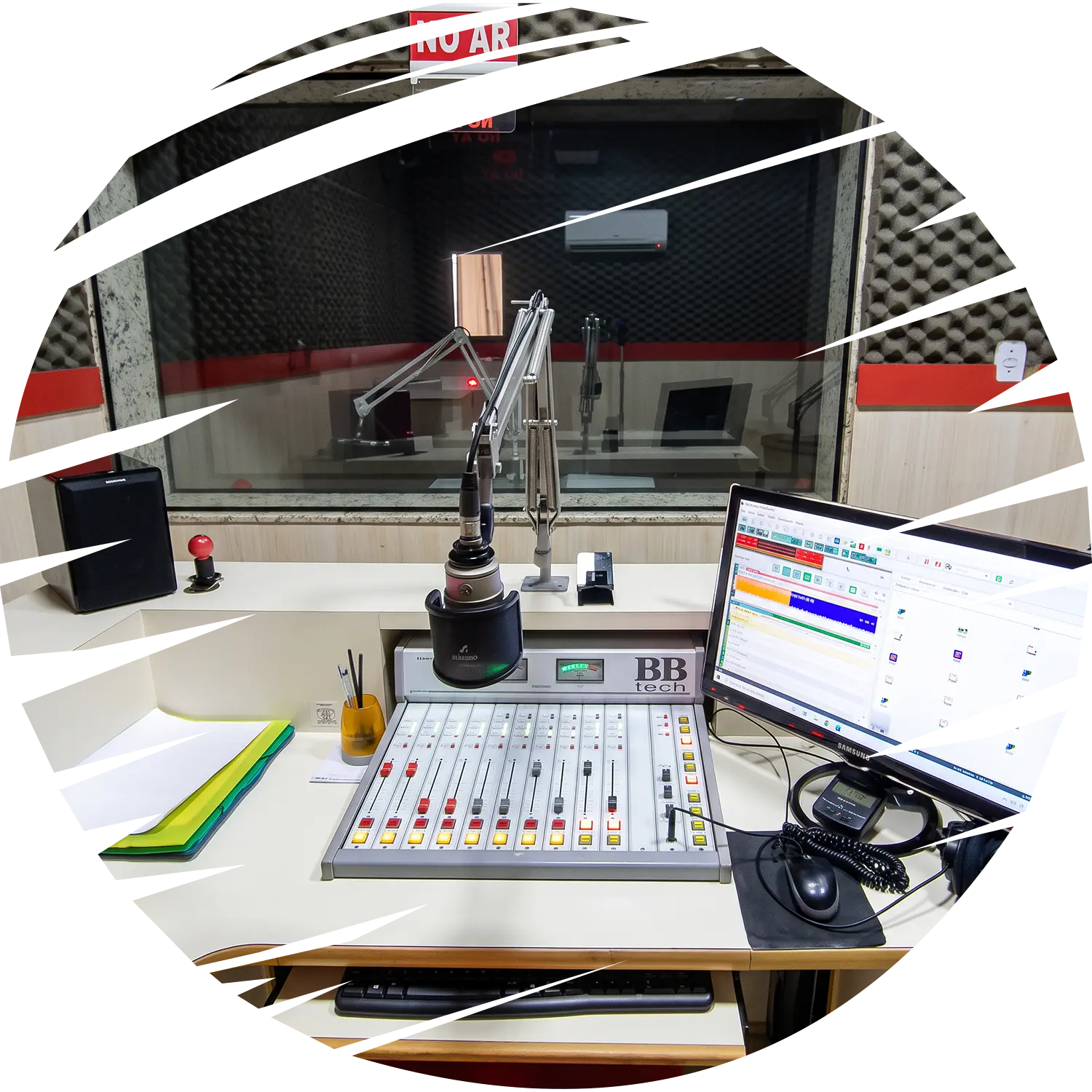 Estúdio da Rádio