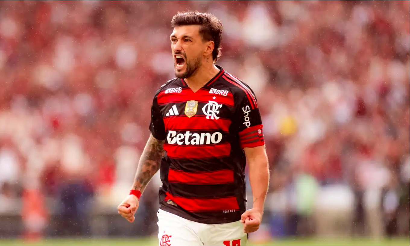 Arrascaeta é escolhido como craque do Prêmio Brasileirão 2025