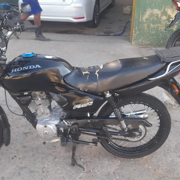 Moto é furtada durante o Carnalivras em Livramento de Nossa Senhora