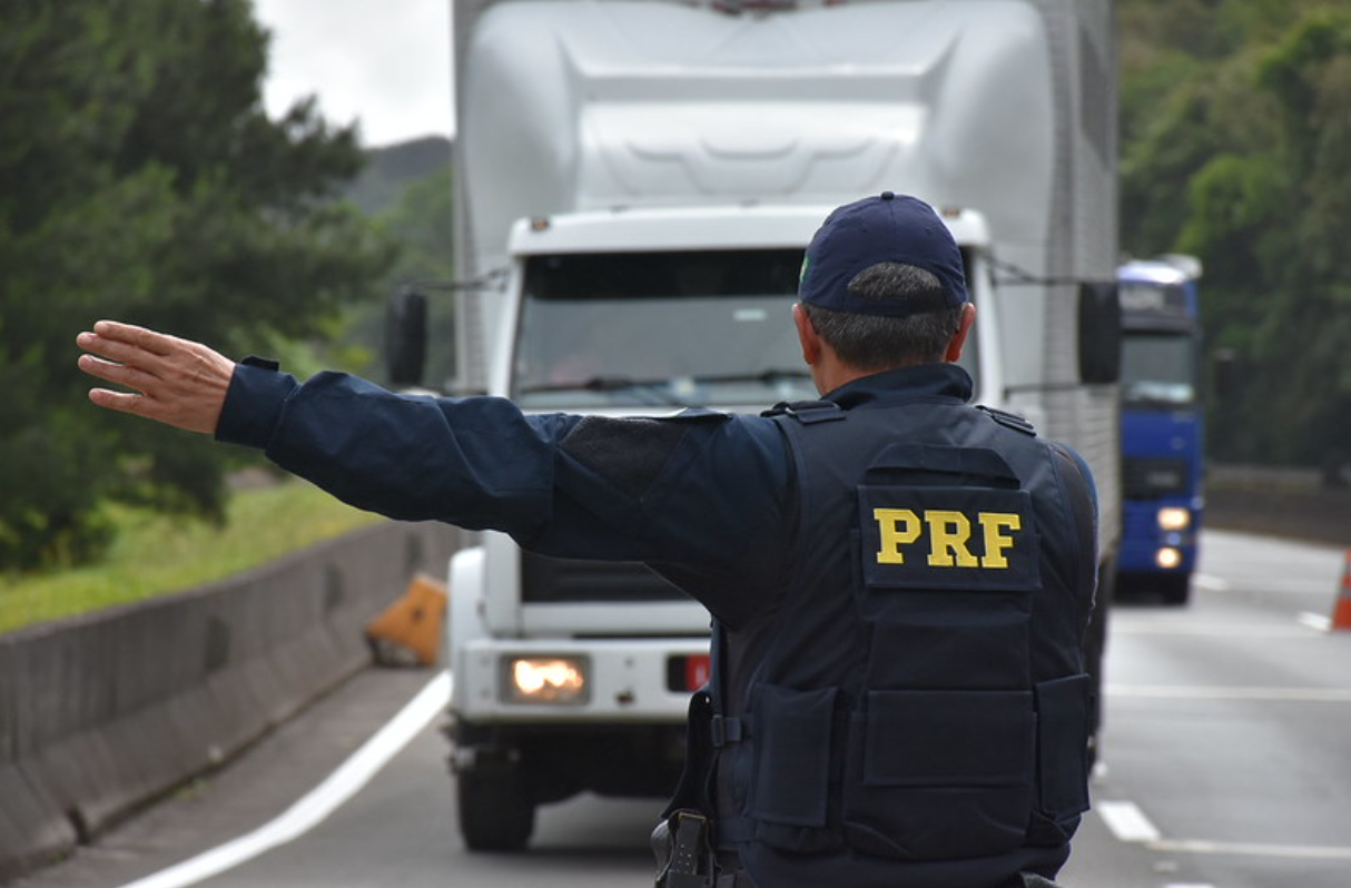 PRF inicia Operação Semana Santa com reforço na fiscalização nas rodovias da Bahia