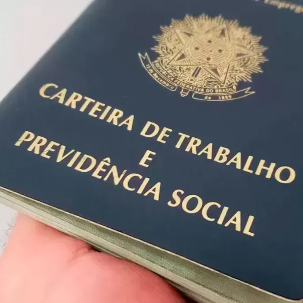 Emprego com carteira cresce e rendimento dos trabalhadores bate recorde no 1º trimestre, aponta IBGE