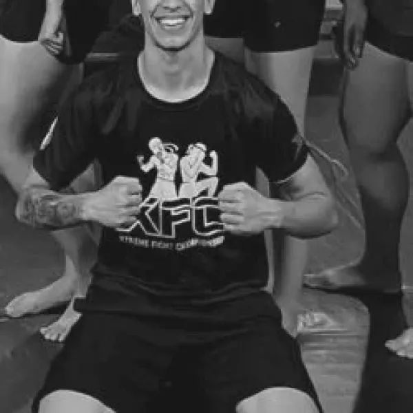 Campeão brasileiro de Muay Thai morre em acidente de moto em Vitória da Conquista