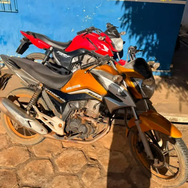Polícia apreende motos com restrição e três homens são presos em Livramento
