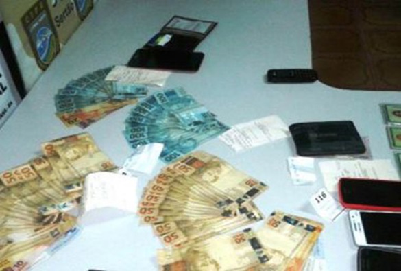 Bahia: Polícia prende 4 acusados de aplicar golpe na Caixa Econômica Federal