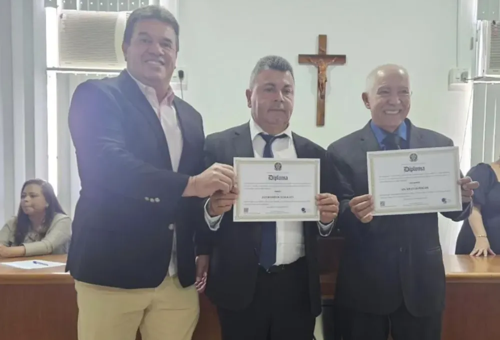 Prefeito e Vice de Barra da Estiva são diplomados em solenidade