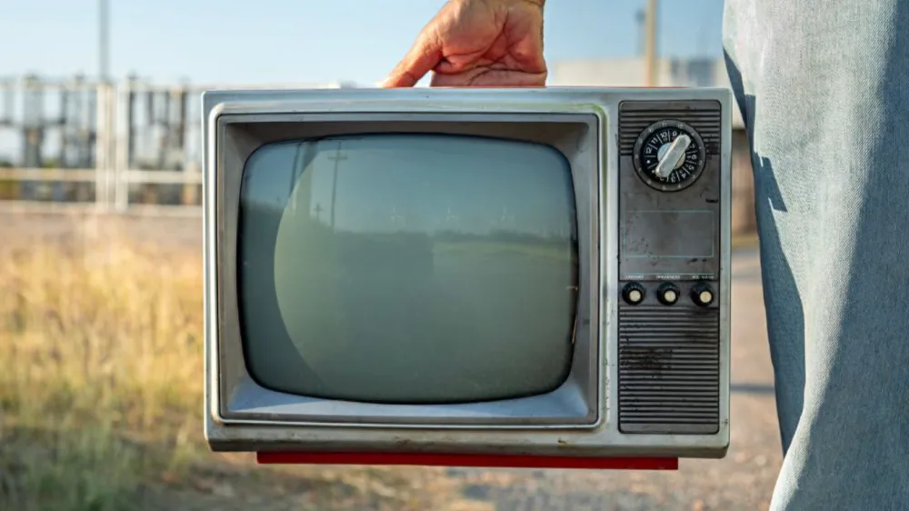 Brasil encerra oficialmente transmissão de TV analógica