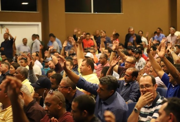 Prefeitos baianos defendem transporte alternativo nos municípios