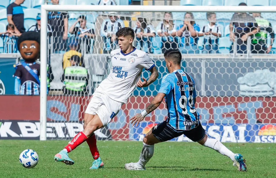 Bahia é derrotado pelo Grêmio e cai para sétimo no Brasileirão