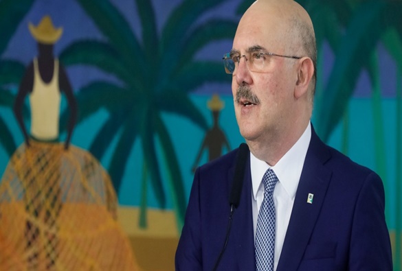 MEC alerta que corte de verbas ameaça parar 29 instituições federais