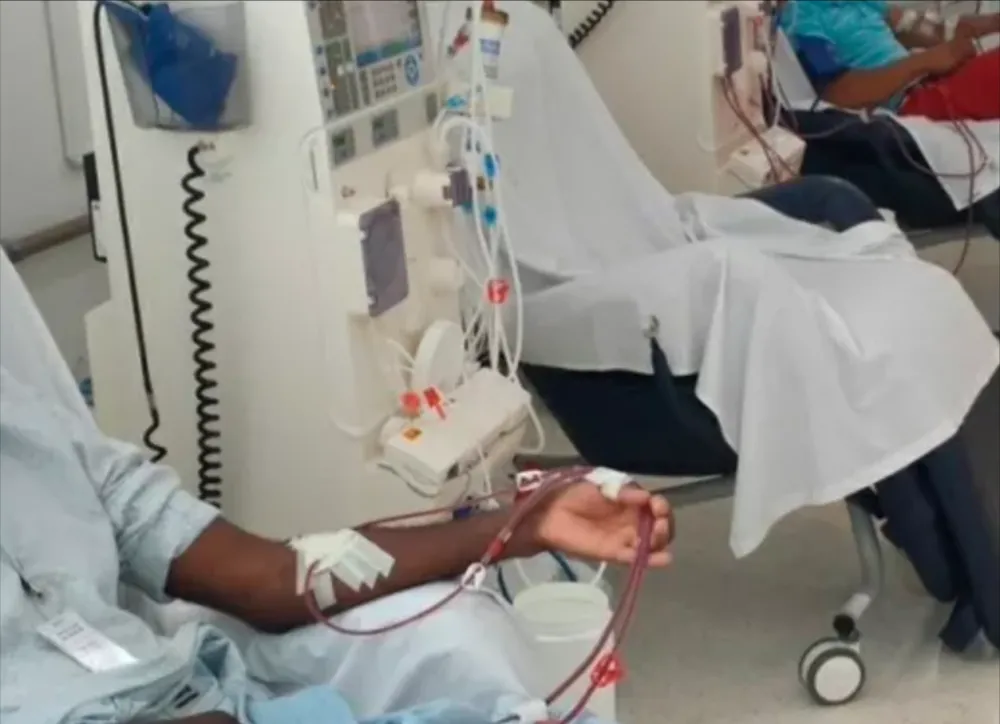 Reações em pacientes levam à interrupção de sessões de hemodiálise em Brumado 