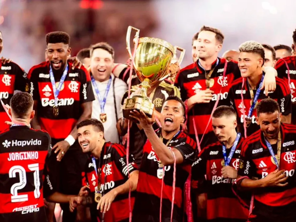 Flamengo vence nos pênaltis e conquista o Tricampeonato Carioca