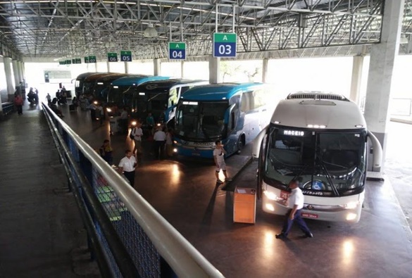 Decreto suspende transporte em 41 cidades baianas devido à Covid-19