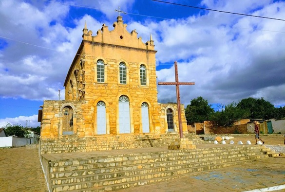 Em Rio de Contas menor é conduzido ao Conselho Tutelar da cidade por agredir um homem numa festa 