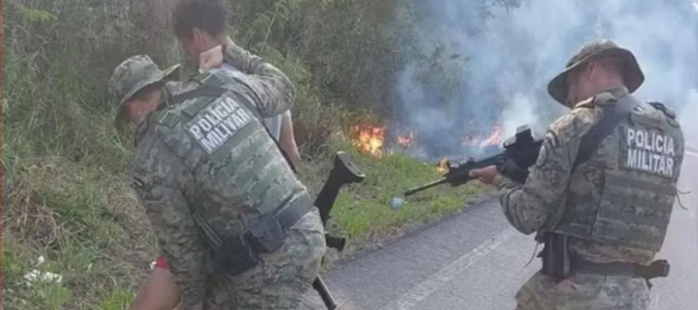 Homem é preso em flagrante após atear fogo em vegetação na Bahia