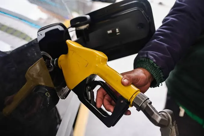  Governo da Bahia libera R$ 110 milhões para conter alta do diesel