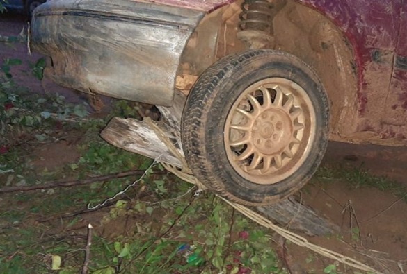 Livramento: motorista dorme ao volante e bate carro em esticador na zona rural de Livramento