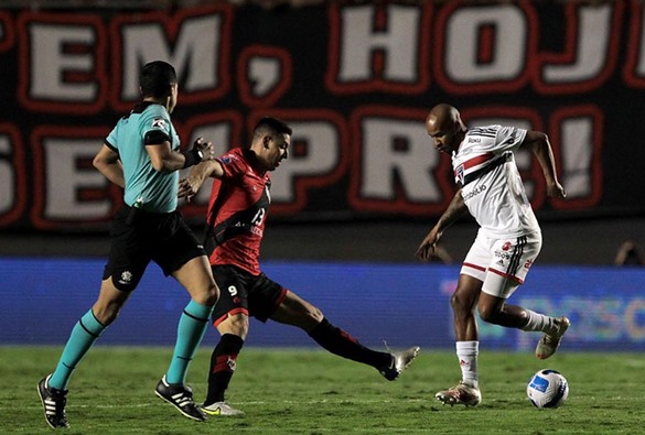 Sul-Americana: Atlético-GO abre vantagem sobre São Paulo na semifinal