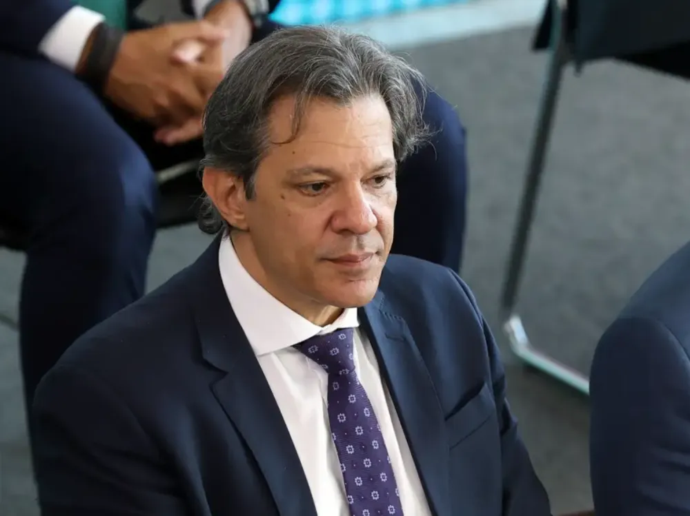 Governo aciona Polícia Federal após vazamento do CPF de Fernando Haddad