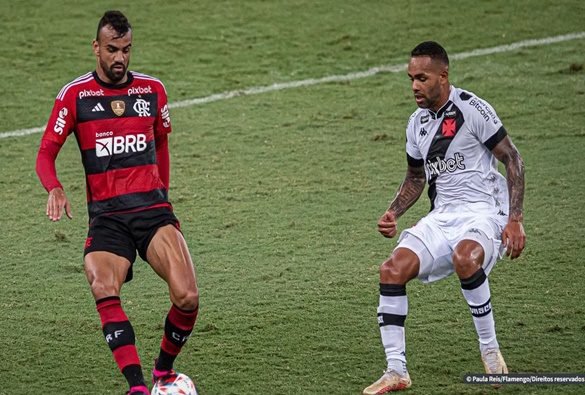 Em momentos opostos, Vasco e Fla disputam clássico pelo Brasileiro
