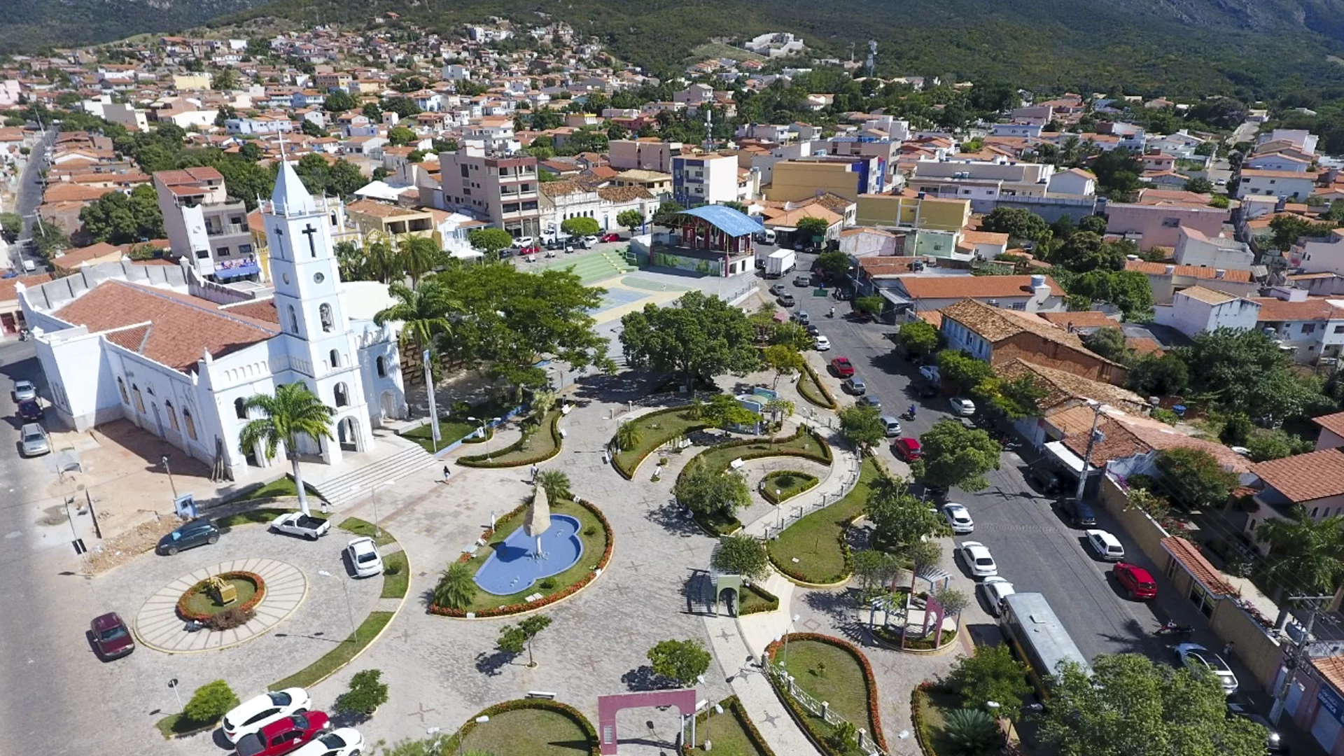 Suspeito de importunação sexual contra criança é detido em Macaúbas