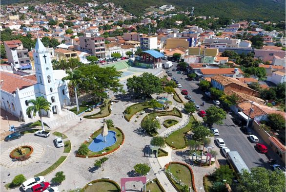 Dona de bar é presa em Macaúbas por tráfico de drogas