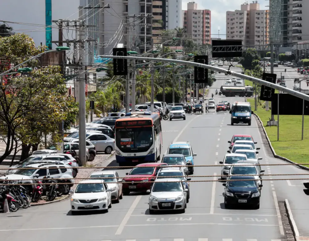 Proprietários de veículos com placas finais 5 e 6 ainda podem aproveitar desconto de 8% no IPVA