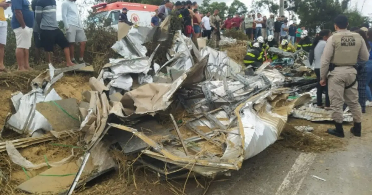 Três pessoas morrem em razão de acidente na BA-250, trecho entre Maracás e Lajedo do Tabocal
