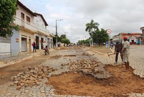 Em Livramento calçamento é descolado por conta das enxurradas 