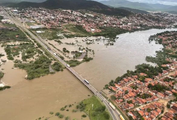 Governo da Bahia anuncia antecipação do repasse do ICMS de R$ 318 milhões a prefeituras de cidades afetadas pela chuva