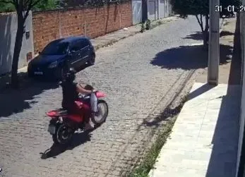 Mulher morre em acidente de moto em Brumado