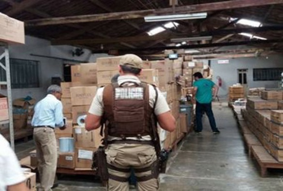 Jequié: Vereadores são barrados em órgão municipal e PM intervém para liberar acesso