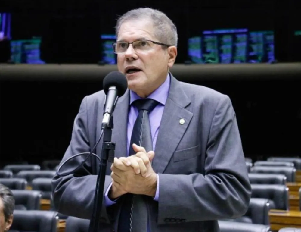 Deputado Zé Rocha é acusado de manejar mais de 100 milhões em esquema no orçamento secreto
