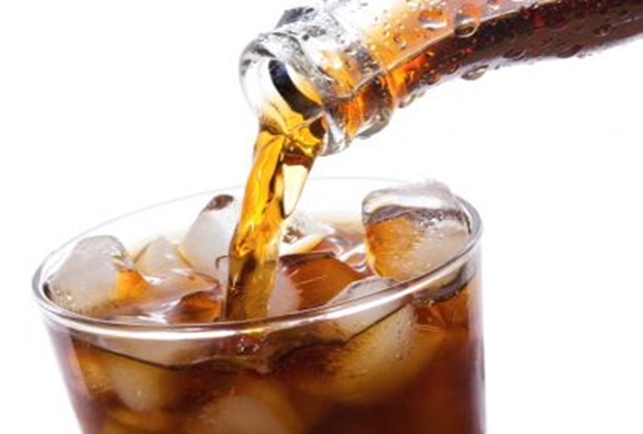 Projeto que proíbe venda de refrigerante em escolas é aprovado pela CCJ