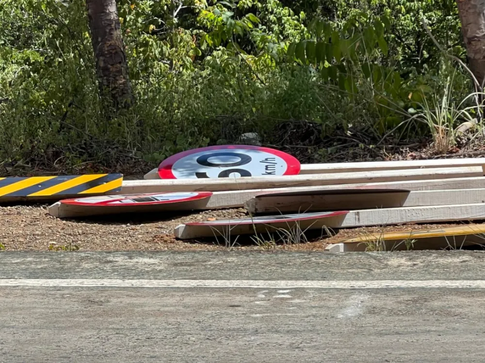 BA-148: Sinalização e tapa-buracos são realizados, mas via segue com danos e riscos para motoristas