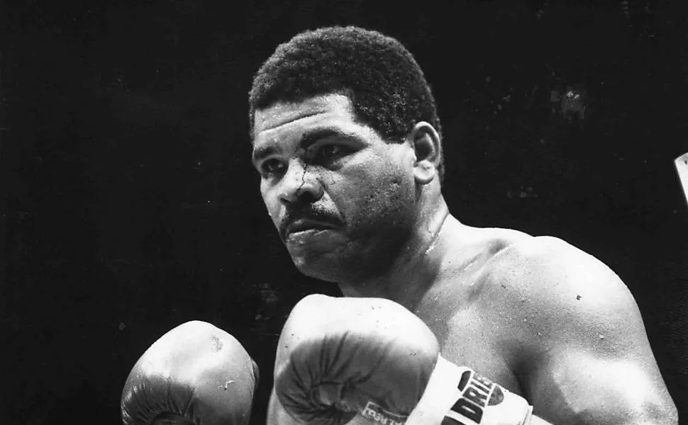 Morre Maguila, ícone do boxe brasileiro, aos 66 anos