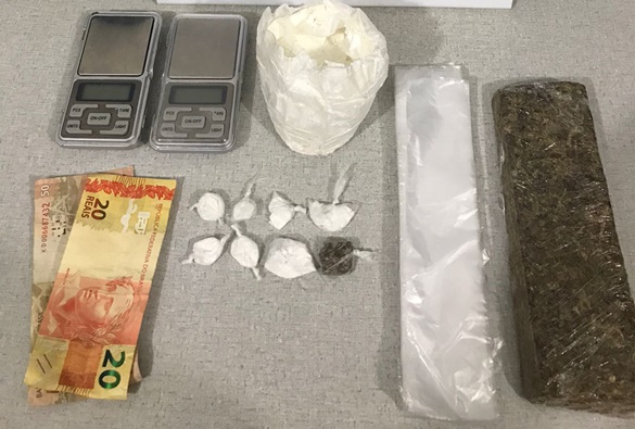 Homem é conduzido a delegacia por tráfico de drogas em Livramento