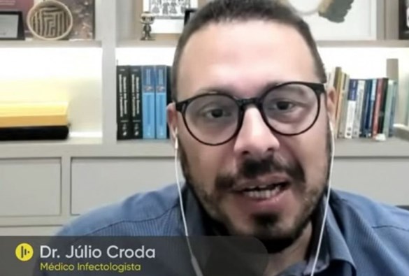 Infectologista recomenda a volta de máscaras em ambientes fechados para enfrentar “nova onda da Covid”