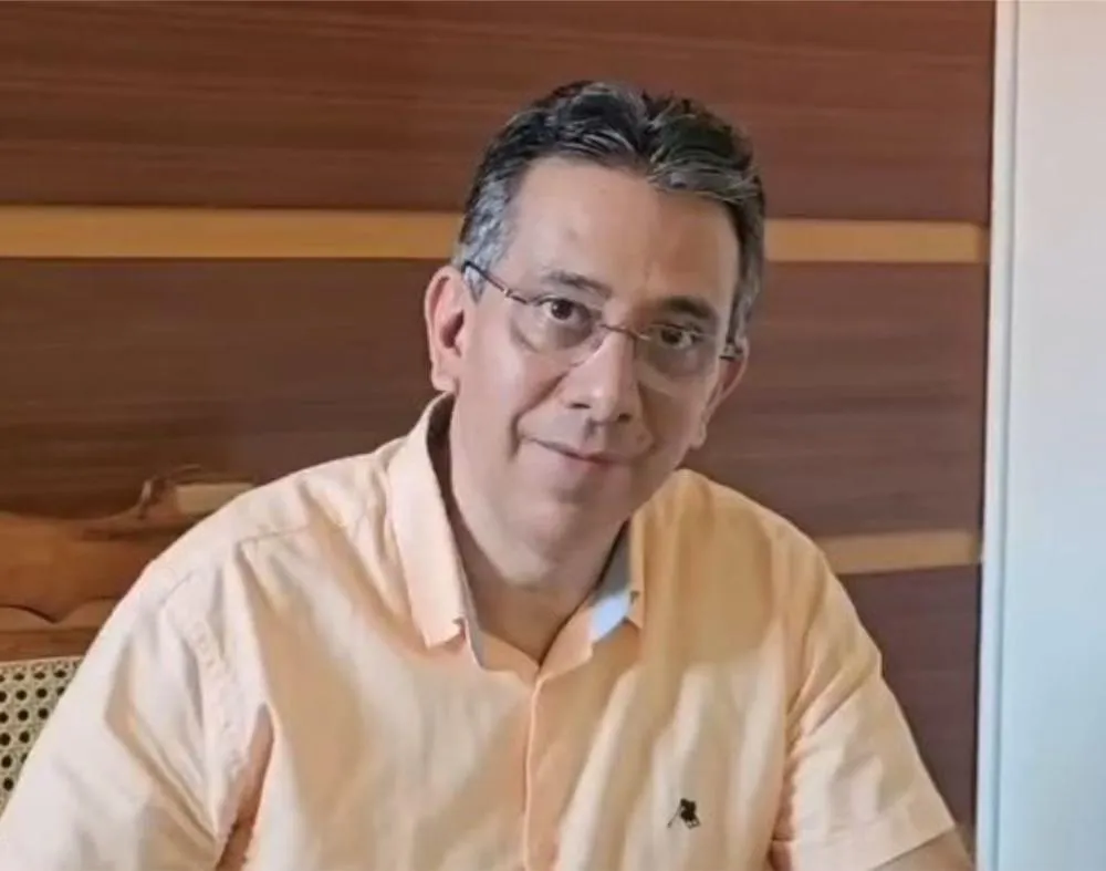 Prefeito de Paramirim diz que vereadores pediram veto a vale-alimentação e declaração gera questionamentos