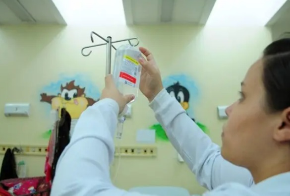 Piso da enfermagem entra em vigor para o setor privado