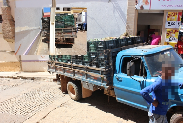 Caminhão com suposta falha mecânica por pouco não provoca tragédia no Centro da Cidade
