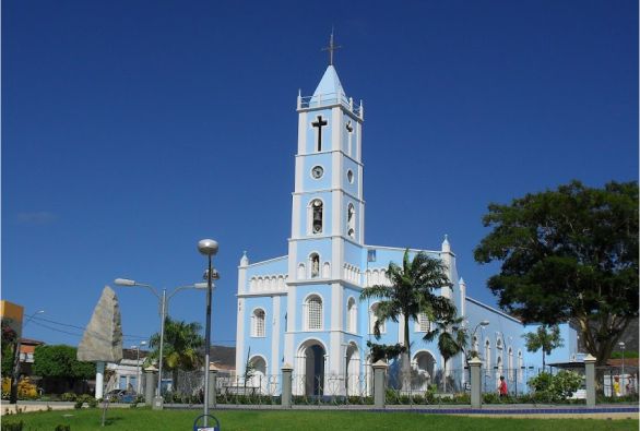 Macaúbas conquista Prêmio Band Cidades Excelentes na categoria Educação