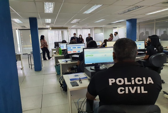 Estado publica edital de concurso com mil vagas para a Polícia Civil  