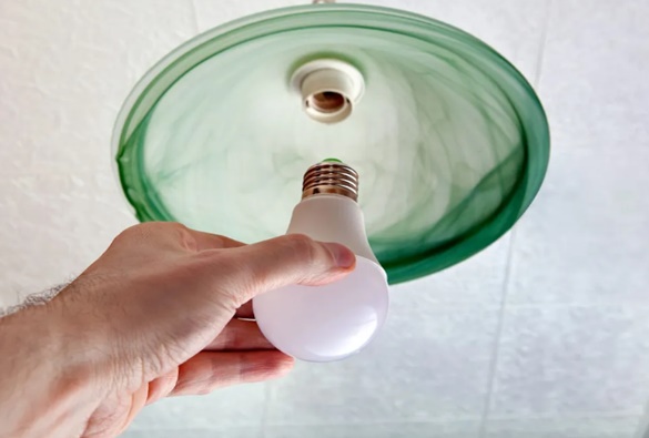 Conta de luz continua com bandeira verde em julho, diz Aneel