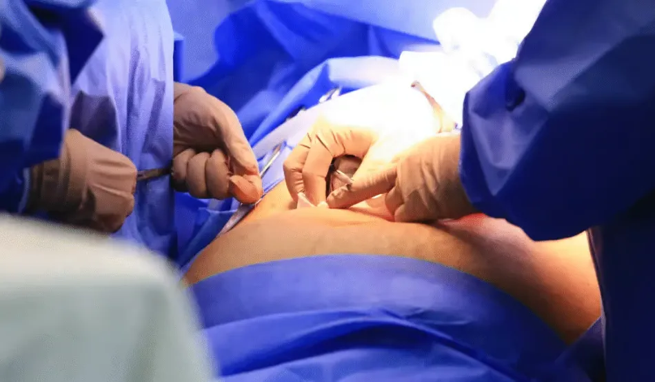 Brasil registra mais de 1 milhão de mães adolescentes em dois anos