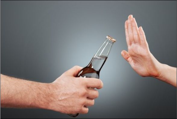  Dia de Combate ao Alcoolismo: Médicos alertam sobre danos à saúde