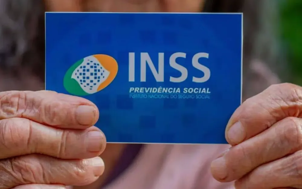 Governo antecipa 13º para aposentados e pensionistas do INSS