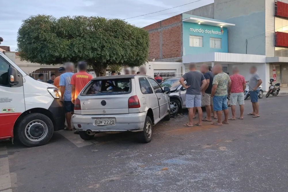 Acidente grave é registrado na principal avenida de Livramento de Nossa Senhora
