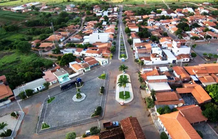 Ameaça e danos em estabelecimentos comerciais são registrados em Candiba