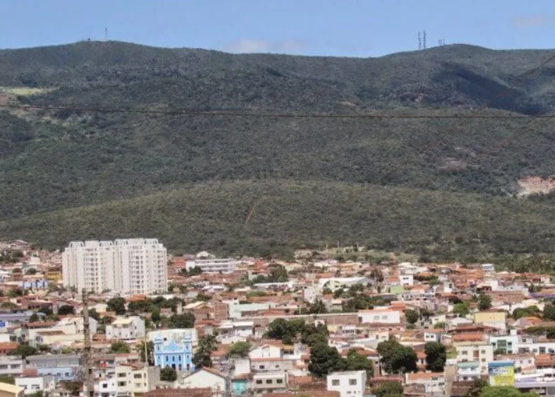 Condenado por crime de roubo é flagrado dirigindo embriagado e provoca acidente em Brumado