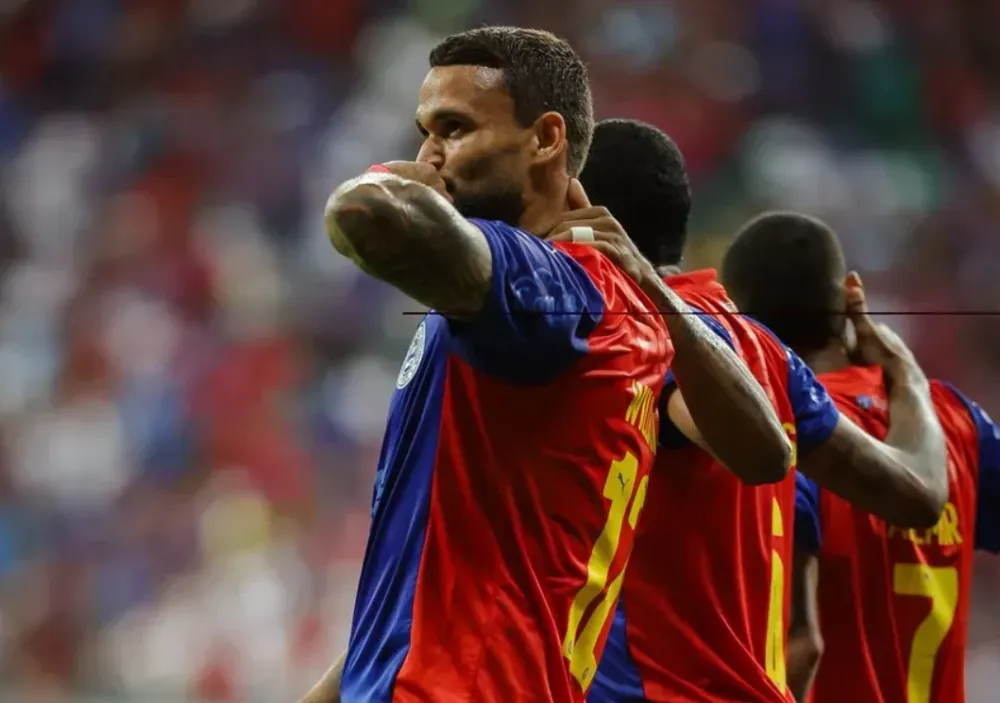 Bahia vence e larga na frente nas oitavas da Copa do Brasil